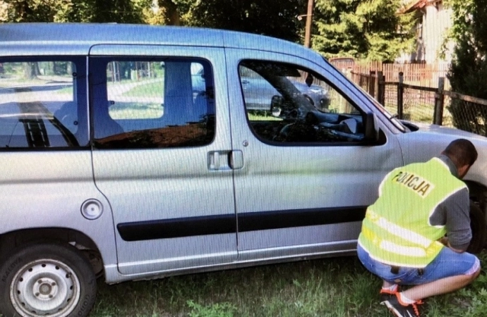 {W Lidzbarku Warmińskim auto potrąciło rowerzystkę. Powodem był brak hamulca ręcznego.}